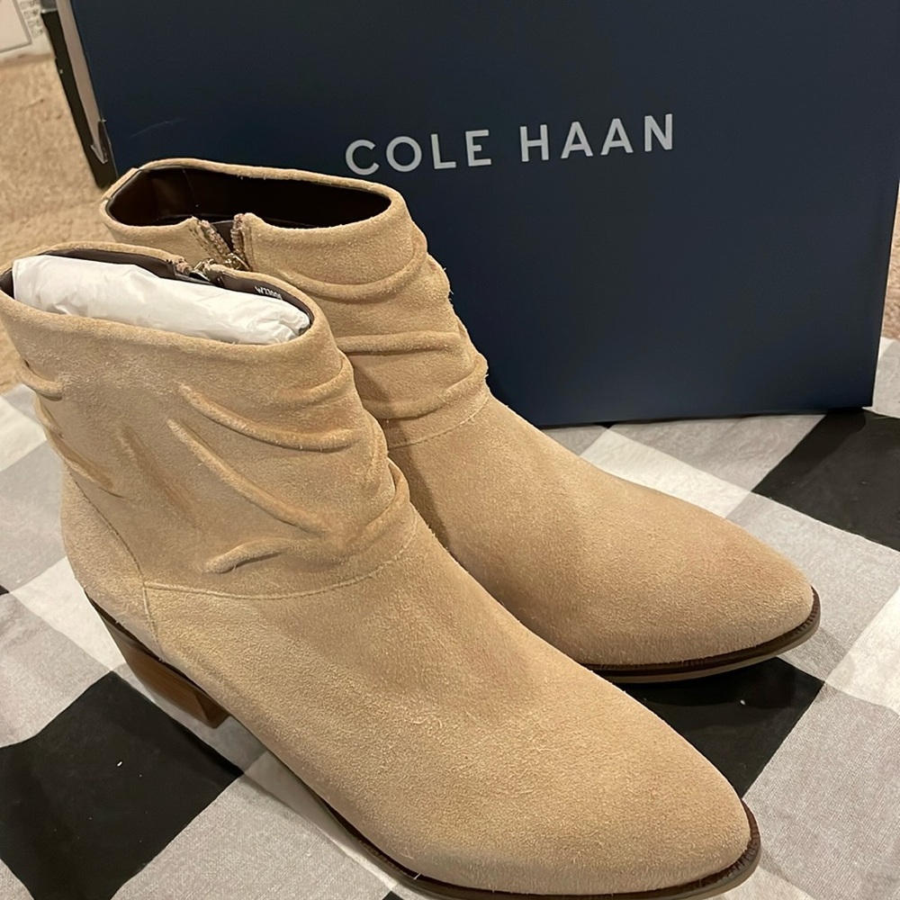 NWB COLE HAAN Maple WR Bootie 45 in WR Birch Suede, size 8